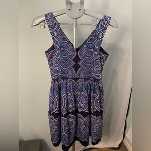 Maggy London‎ Elegant Blue and Pink Patterned Dress size 4P